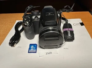Fujifilm FinePix S4200 Digital Camera + 8GB + Cable (2569) - Picture 1 of 13