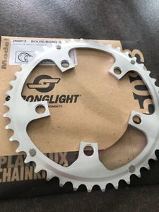 Stronglight 9/10 Speed Middle Chainring | 110mm BCD | Silver Alloy 44 Tooth - Picture 1 of 3