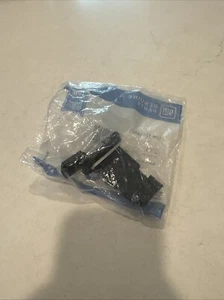 New GM 12714453 Mass Air Flow MAF Sensor 2021-2024 Escalade Tahoe - Picture 1 of 3