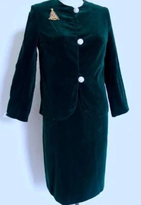 Vintage 60s 2 pc Green Velvet Skirt Suit Rhinestone Buttons XS Junior House Xmas - Image 1 of 4