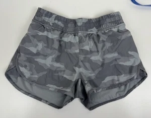 Athleta Gray Camo Gym Shorts Run Short Performance Girls Size M 8-10 - Picture 1 of 3