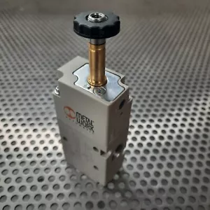 Metal Work Pneumatic 7020020200 Solenoid Valve, 3/2 NC, Mech Spring Reset, 1/4BS - Picture 1 of 4
