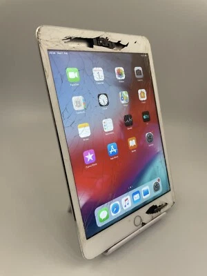 Apple iPad Mini 3 A1599 Silver WiFi 16GB 7.9" Retina iOS Tablet Cracked #i01 - Image 1 of 4