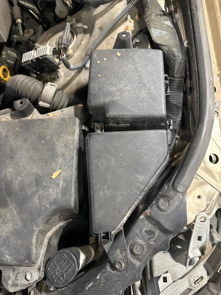 Engine Fuse Box LEXUS LS430 04 05 06 Foto 1 de 1