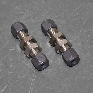 (2) Parker Bulkhead Union Fitting 4-4 WBZ-SS, 1/4" Tube OD Compression, 316 SS - Picture 1 of 4
