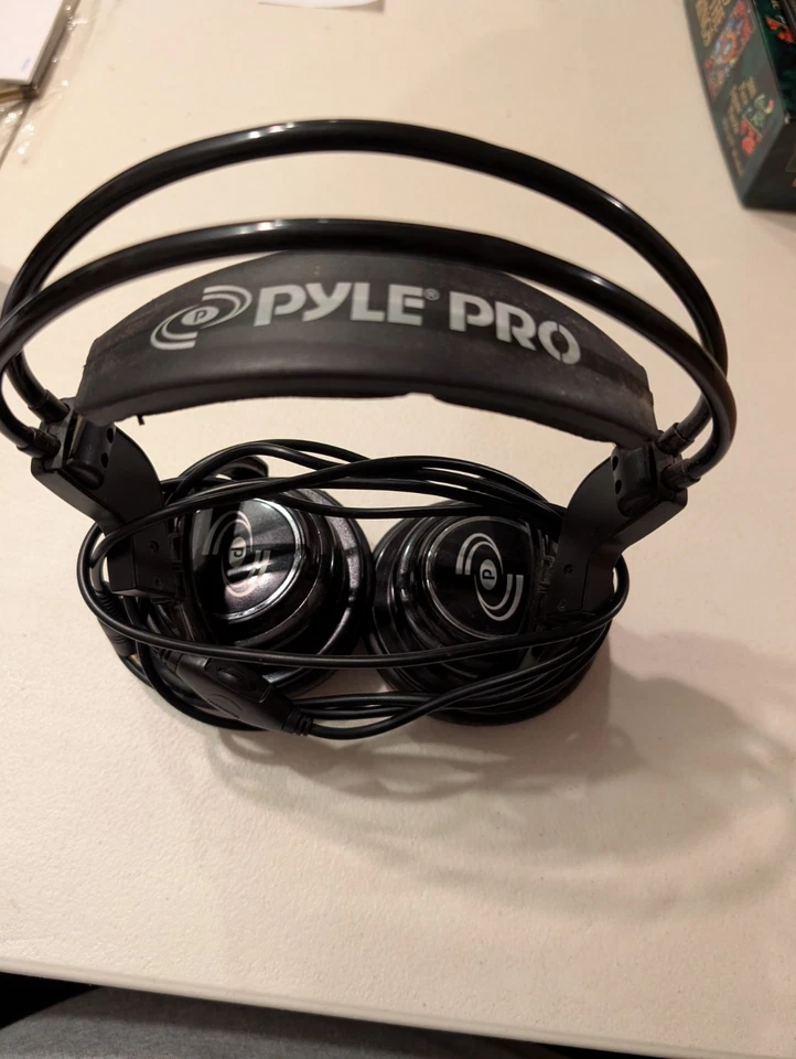 PylePro Profesional DJ Auriculares Hi-Fi Sonido Estéreo DJ Auriculares con Cable Foto 1 de 4