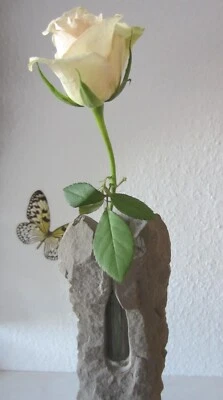 Unikat, Rarität, Künstler Steinvase für 1 Blume 40cm / 3,4 kg (Skulptur) - Bild 1 von 4
