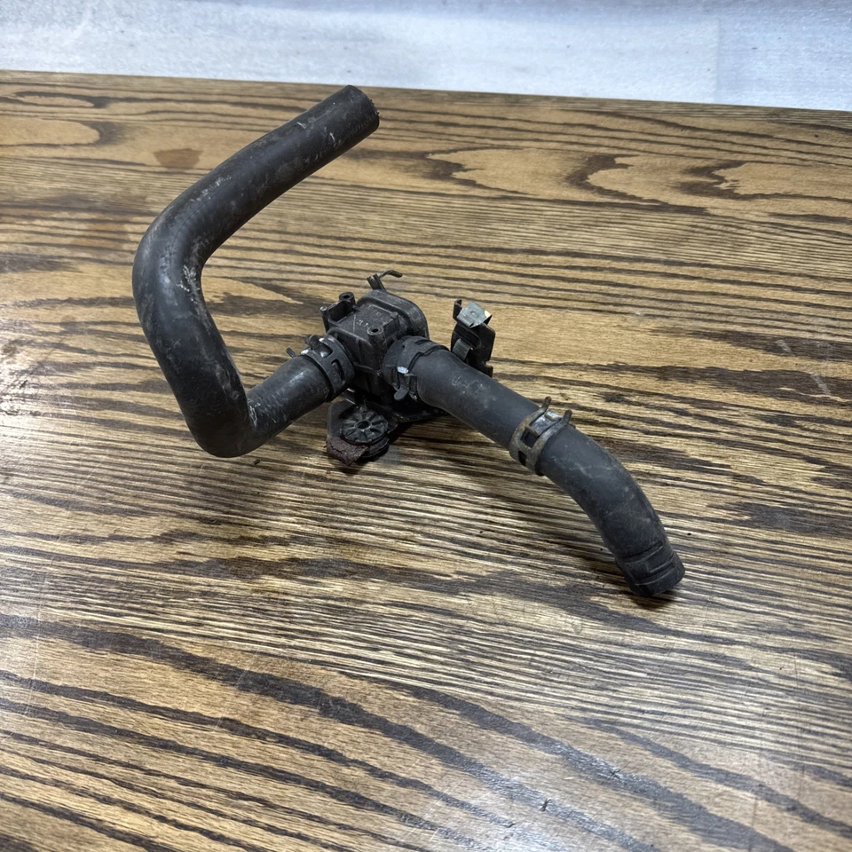 Used OEM Heater Water Control Valve 87240-50130 w/ Pipes Lexus LS430 2001-2006 - Image 1 of 4