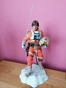Hot Toys Luke Skywalker Snowspeeder Pilot MMS585 - Picture 1 of 13
