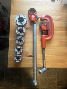 Ridgid 00-R Pipe Threader And #1-2 Cutter Die Head Set 1/4”3/8” 1/2" 3/4” 1” Lot - Picture 1 of 13