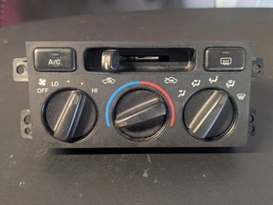 TOYOTA CAMRY MANUAL A/C CLIMATE CONTROL OEM 1999-2001 - Picture 1 of 5