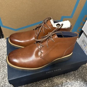 Cole Haan Herren Original Grand Chukka Stiefel Woodbury/Dark Roast Stil C28214 - Bild 1 von 9