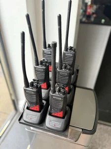 Kenwood TK 2402 VHF 5 W radia WalkieTalkue plus wiele akcesoriów - Zdjęcie 1 z 18
