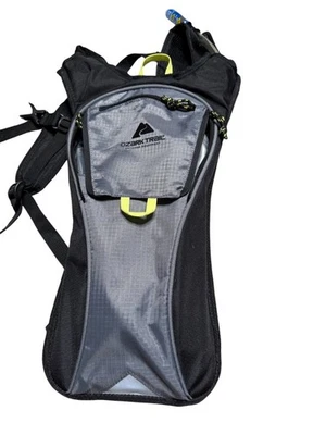 Ozark Trail Pearson Creek 2liter Hydration Backpack Pack Reservoir Hiking Trail - Image 1 of 4
