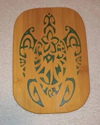 Tabla de cortar de bambú con incrustaciones epoxi de grado alimenticio Foto 1 de 4