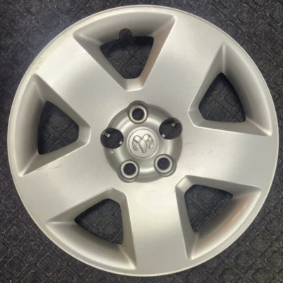 2008-2011 DODGE CHARGER, MAGNUM 17" OEM HUBCAP P/N1DV32TRMAB - Image 1 of 4