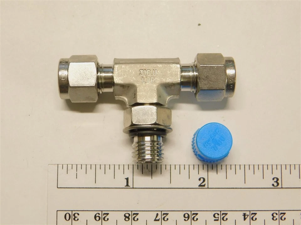 Hylok CSBT4-4U-S316 1/4x1/4x1/4 MSAE 316 Stainless Positionable Male Branch Tee - Image 1 of 1