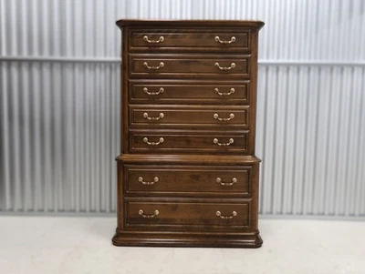 Ethan Allen Classic Manor Maple Italian Chest on Chest - Image 1 of 4
