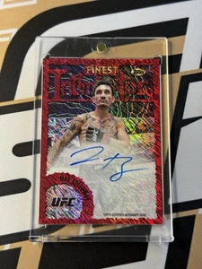 2024 Topps Finest UFC #IA-MHO Max Holloway Intimidators Auto Red Shimmer - Picture 1 of 2