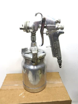 DeVilbiss JGA-502 Conventional Paint Spray Gun - Image 1 of 3