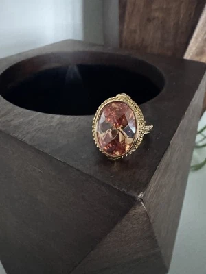 Anillo ajustable vintage Avon chapado en oro talla 6,5 Foto 1 de 4
