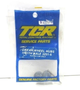 IDEAL SLOT CAR HO SCALE 2 TCR SLOTLESS CAR REAR WHEEL HUBS & 1 AXLE #3251-6 NEW - Picture 1 of 4