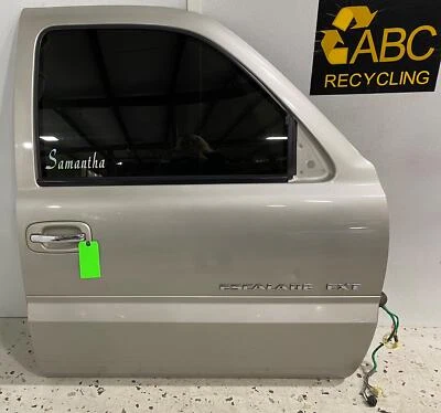 Cadillac Escalade EXT 1999-2007 pasajero delantero puerta derecha abedul plateado fino (59U) Foto 1 de 4