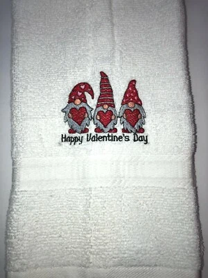 Toalla de mano de baño blanca bordada gnomo trío día de San Valentín tema corazones  Foto 1 de 4