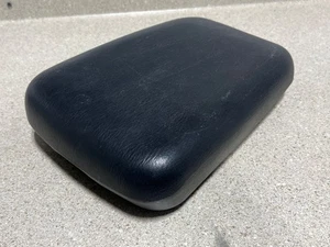 1999-2004 Jeep Grand Cherokee Center Console Lid Oem Color Gray Arm Rest - Picture 1 of 2
