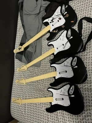 Rock Band Fender Squire Stratocaster Wii 4 Bundle W 1 Strap No Dongle Untested - Image 1 of 4