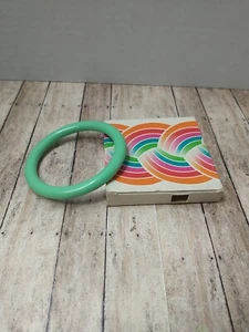 Vintage 1977 Avon Green Mint Color Go Round Bangle Bracelet - Picture 1 of 5