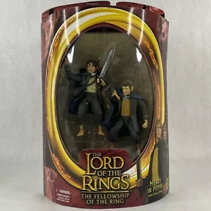 Herr der Ringe Die Gemeinschaft - Merry & Pippin mit Elfenumhängen 2002 versiegelt - Bild 1 von 8