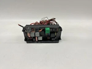 2010-2013 MERCEDES E350 SAM FUSE RELAY MODULE BOX A 212 900 00 06 OEM - Picture 1 of 5