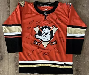 2023-24 Anaheim Ducks Team Signed Jersey JSA LOA Size 54 Carlsson Vatrano - Picture 1 of 5