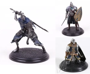 Figurines Chevaliers ARTORIAS FARAAM 3 modèles Jeu video collection Dark Souls - Imagen 1 de 10