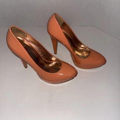 Kenneth Cole Peach Heals Foto 1 de 4