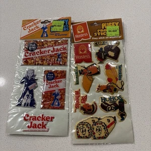 Vintage 1980er HOSTESS PUFFY & CRACKER JACK Aufkleber LOT 2 - Bild 1 von 9