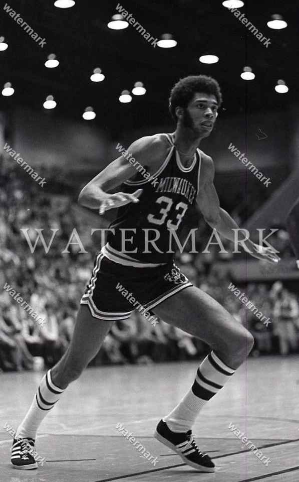 Foto EP931 Kareem Abdul Jabbar Milwaukee Bucks 8x10 11x14 16x20 Foto 1 de 1
