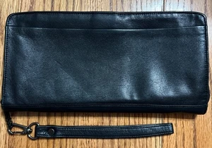 TUMI Leather Zip Around Wristlet Travel Wallet Black Clutch Organizer Cards - Picture 1 of 7