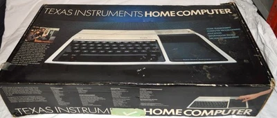 Texas Instruments Ti-99/4A (PHC004A) Vintage Heimcomputer - Bild 1 von 4