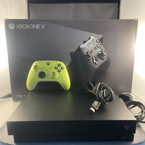 Microsoft Xbox One X 1TB Console – Model 1787 – For Parts or Repair HDMI issue - Bild 1 von 11