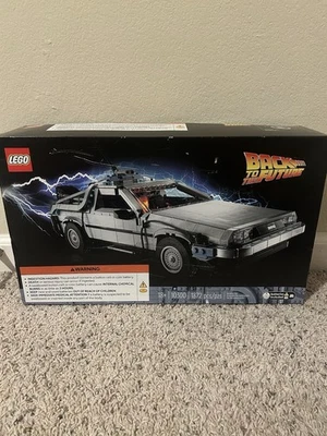 10300 LEGO Back to the Future Time Machine - Image 1 of 3