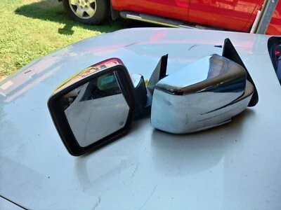  Espelhos laterais Dodge Nitro ambos os lados fabricante de equipamento original 2008 frete grátis  - Imagem 1 de 4