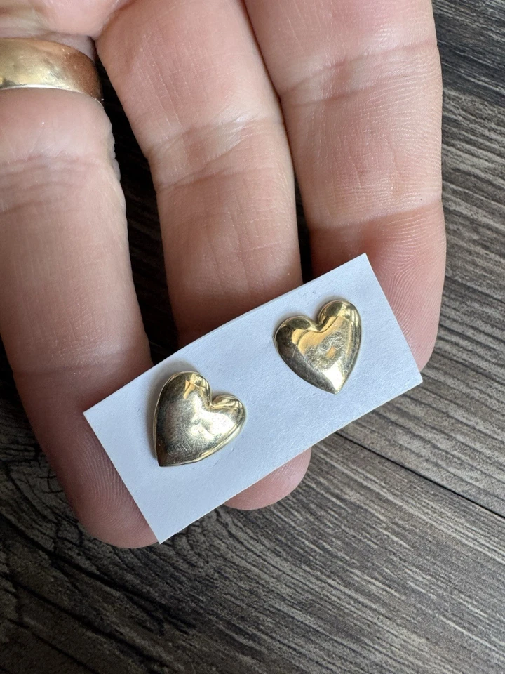 Aretes corazón amarillo 14K Foto 1 de 4