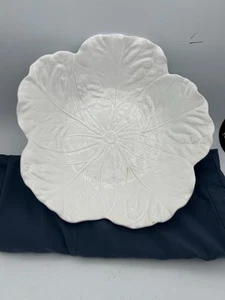 Bordallo Pinheiro White Cabbage Leaf 11” Serving Bowl Majolica Portugal EUC - Picture 1 of 9