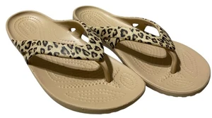 Crocs Kadee II Sandals Womens Size 6 Tan Cheetah Print Flip Flops Iconic Comfort - Picture 1 of 11