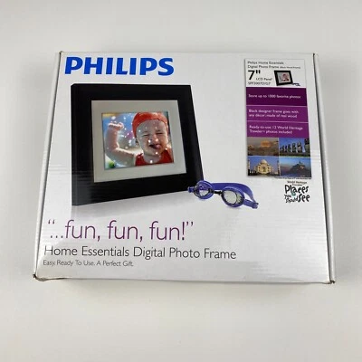 Philips Home Essentials Digital LCD Picture  Frame 7”Black Frame SPF3007D/G7  - Image 1 of 4