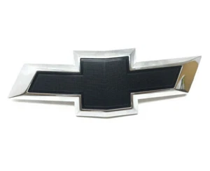 2016-18 Chevrolet Malibu Cruze Front Grille Bowtie Emblm 23125928 OEM - Picture 1 of 2