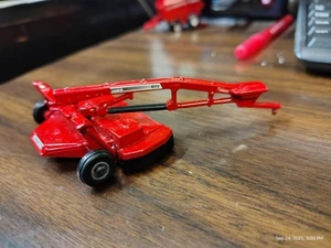 831 CASEIII MOWER - Picture 1 of 4