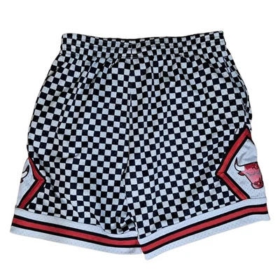 Mitchell & Ness Chicago Bulls Checked Swingman Short 97-98 L - Image 1 of 4